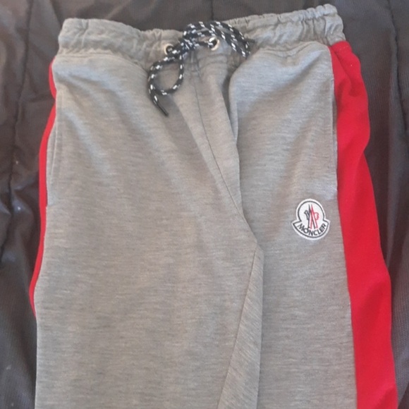 Moncler Sweatpants size Small gray and red ❤️ - Picture 3 of 3